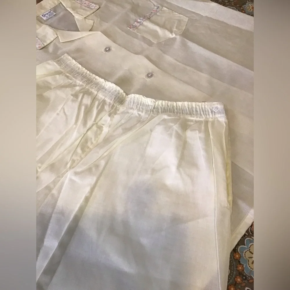 Vintage Carole Ladies Pajamas - Picture 2 of 6